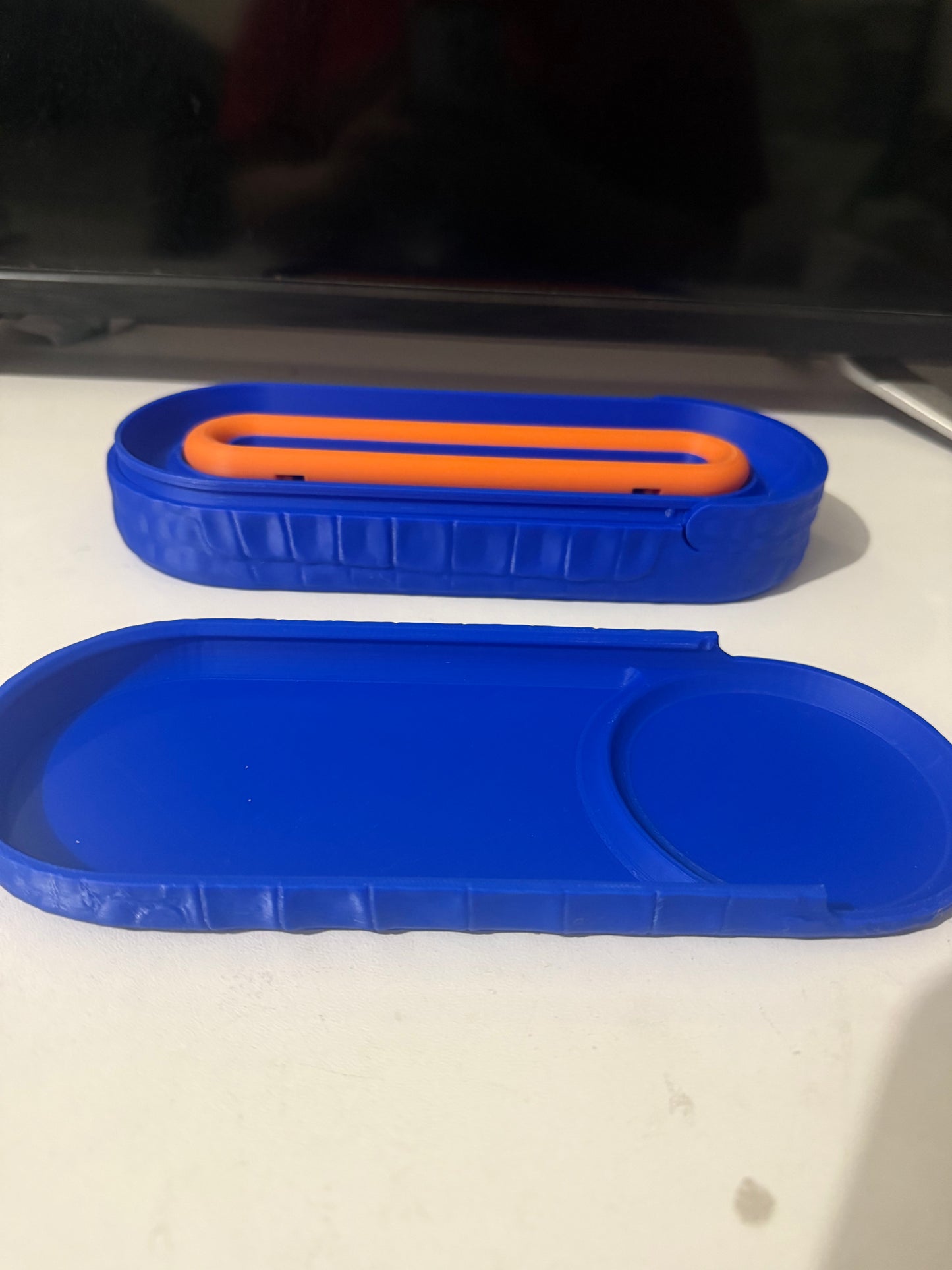 Croc-Scaled Desk Organiser