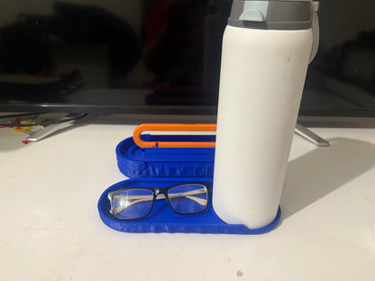 Croc-Scaled Desk Organiser