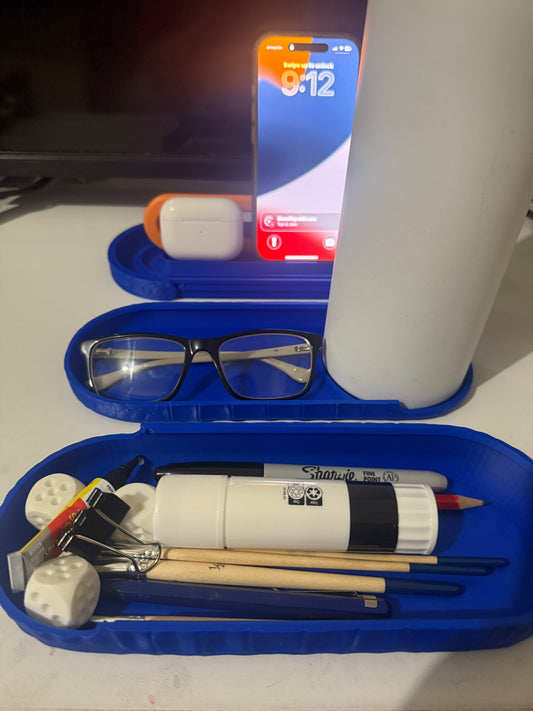 Croc-Scaled Desk Organiser