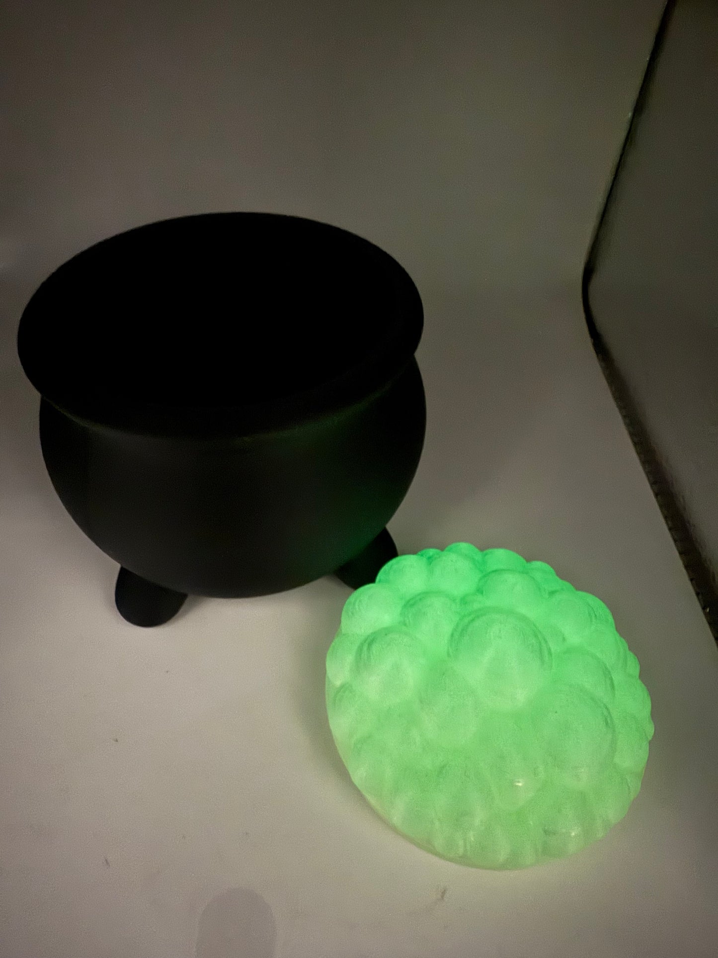 Cauldron Container